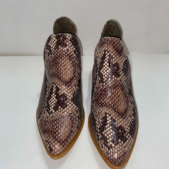 chinese laundry focus bootie snake